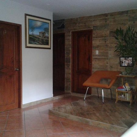 Casa De Huespedes Casita Belga Hotel Guayaquil Buitenkant foto