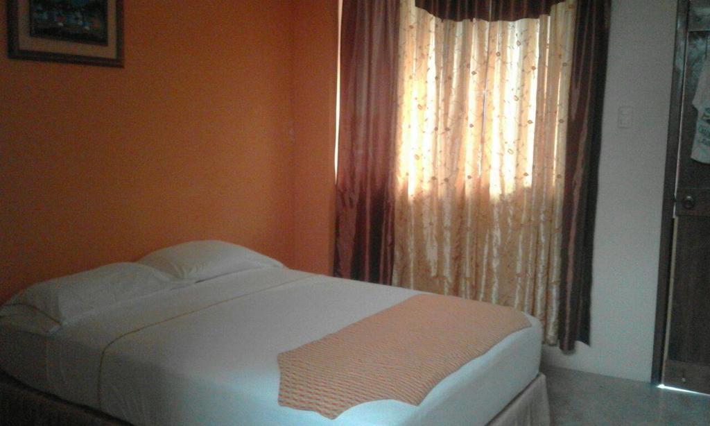 Casa De Huespedes Casita Belga Hotel Guayaquil Buitenkant foto