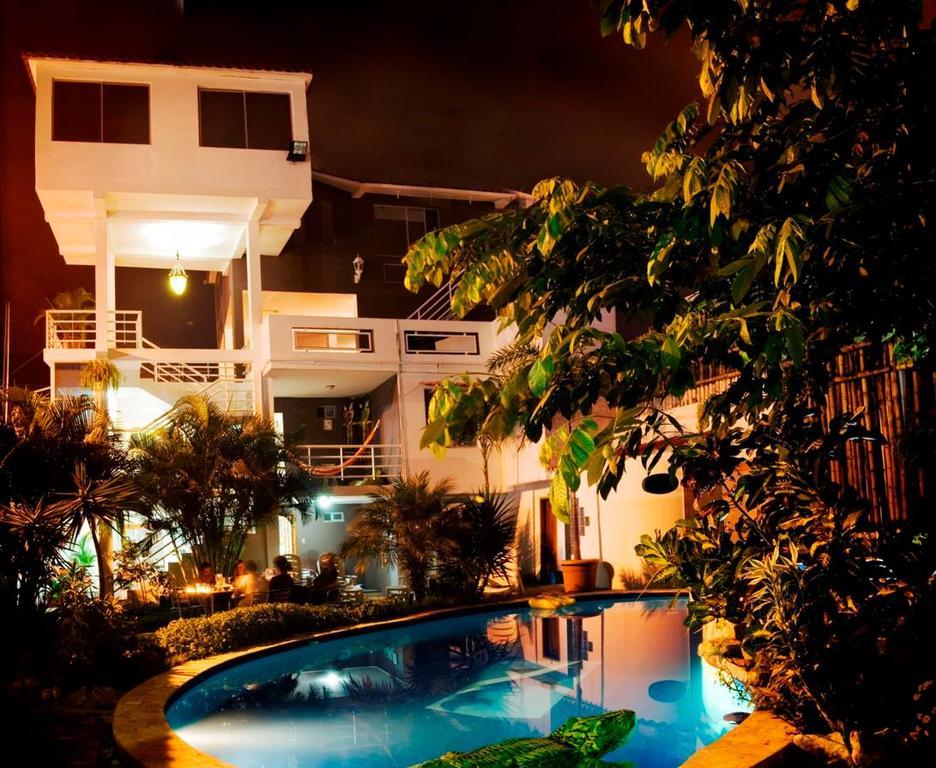 Casa De Huespedes Casita Belga Hotel Guayaquil Buitenkant foto